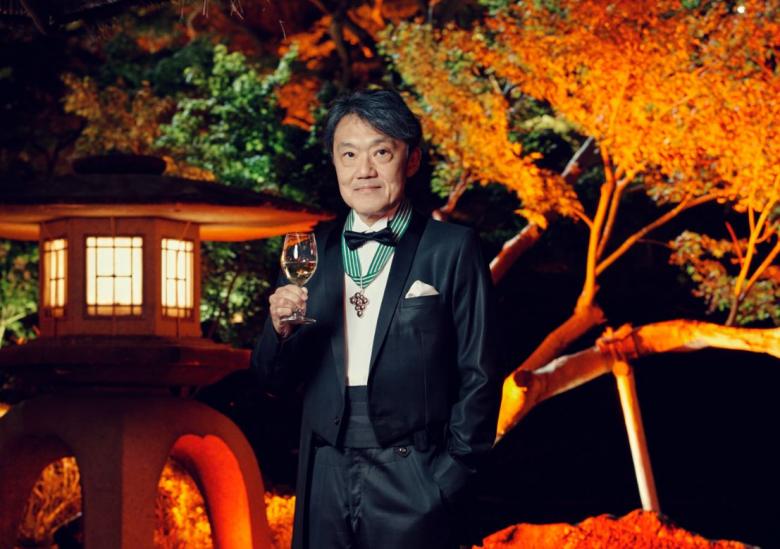 Le compositeur Akira Senju sacré Commandeur de l'Ordre des Vin Vaudois